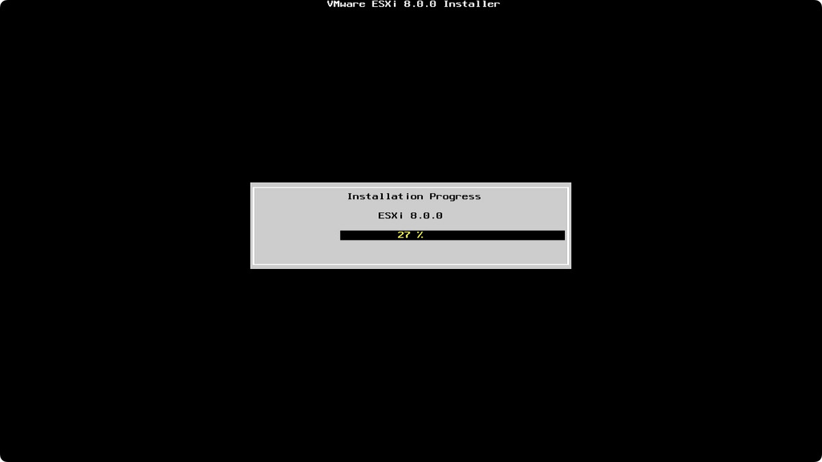 等待 ESXi 安装进度走完